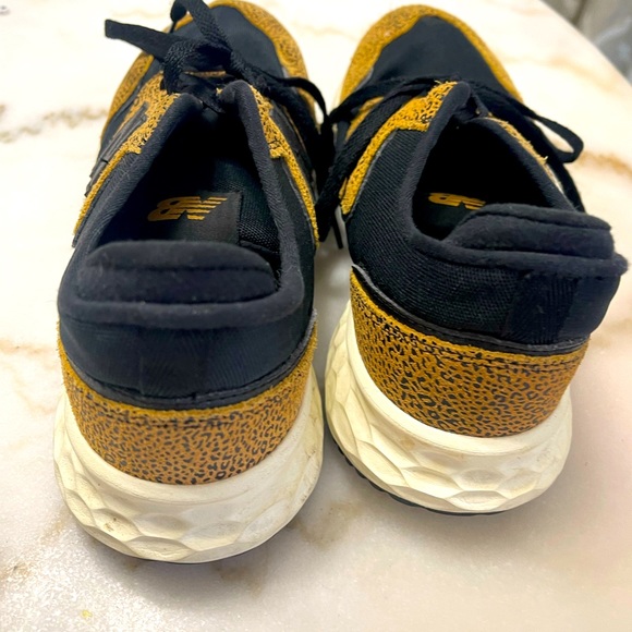 New Balance rare Cheetah 🐆 sneaks - Picture 5 of 7